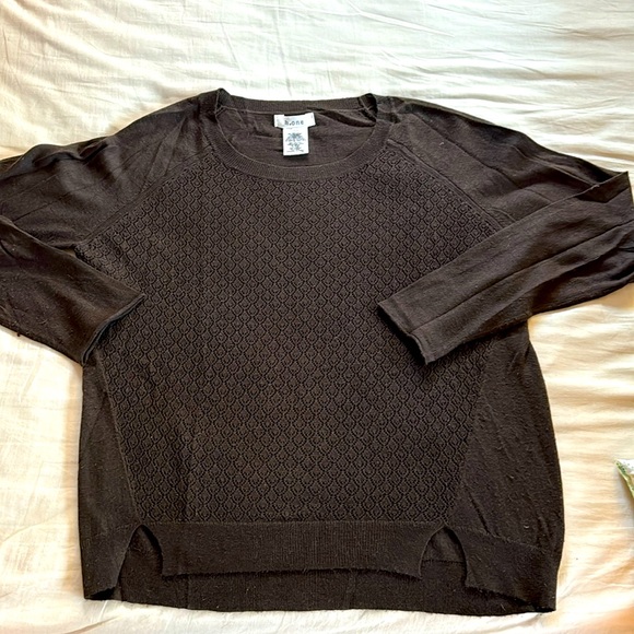 H. ONE wool/nylon/poly blend brown sweater, size M. Pretty, delicate pattern. - Picture 1 of 10
